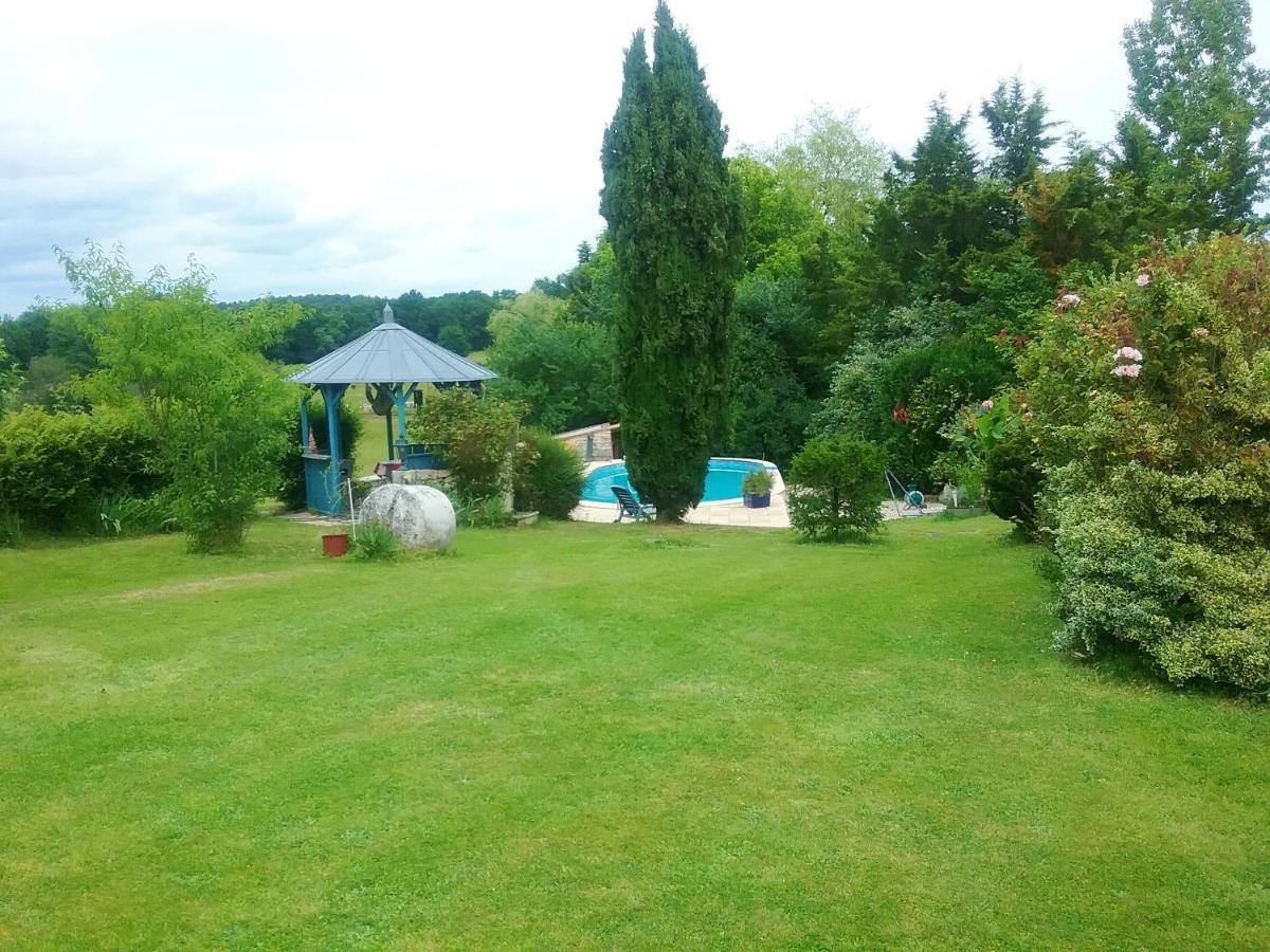 Villa Charmante A Bosset Avec Piscine Partagee Exteriér fotografie