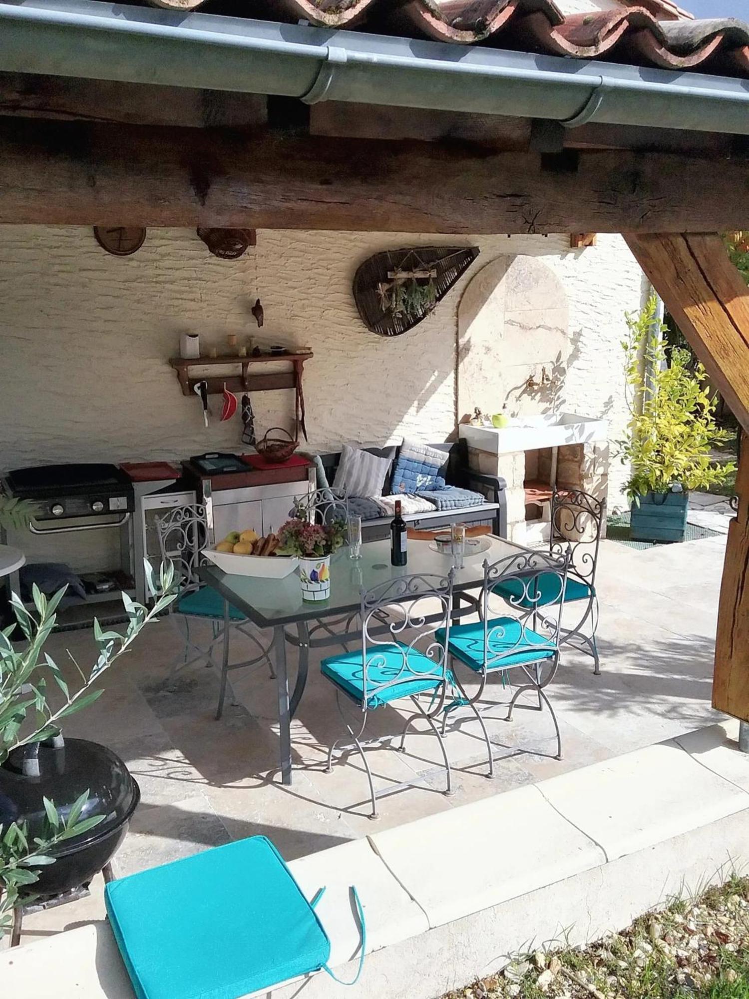 Villa Charmante A Bosset Avec Piscine Partagee Exteriér fotografie