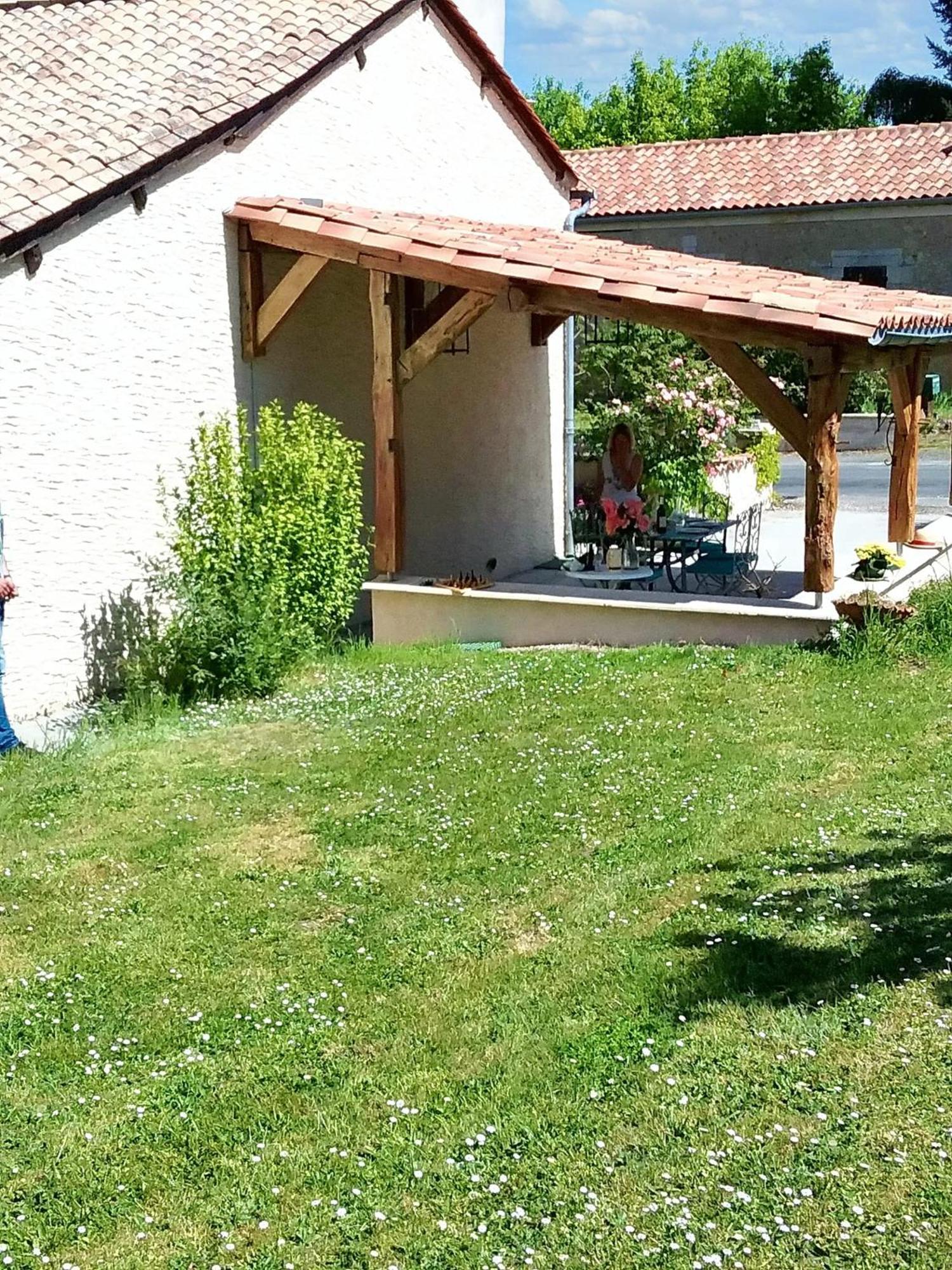 Villa Charmante A Bosset Avec Piscine Partagee Exteriér fotografie