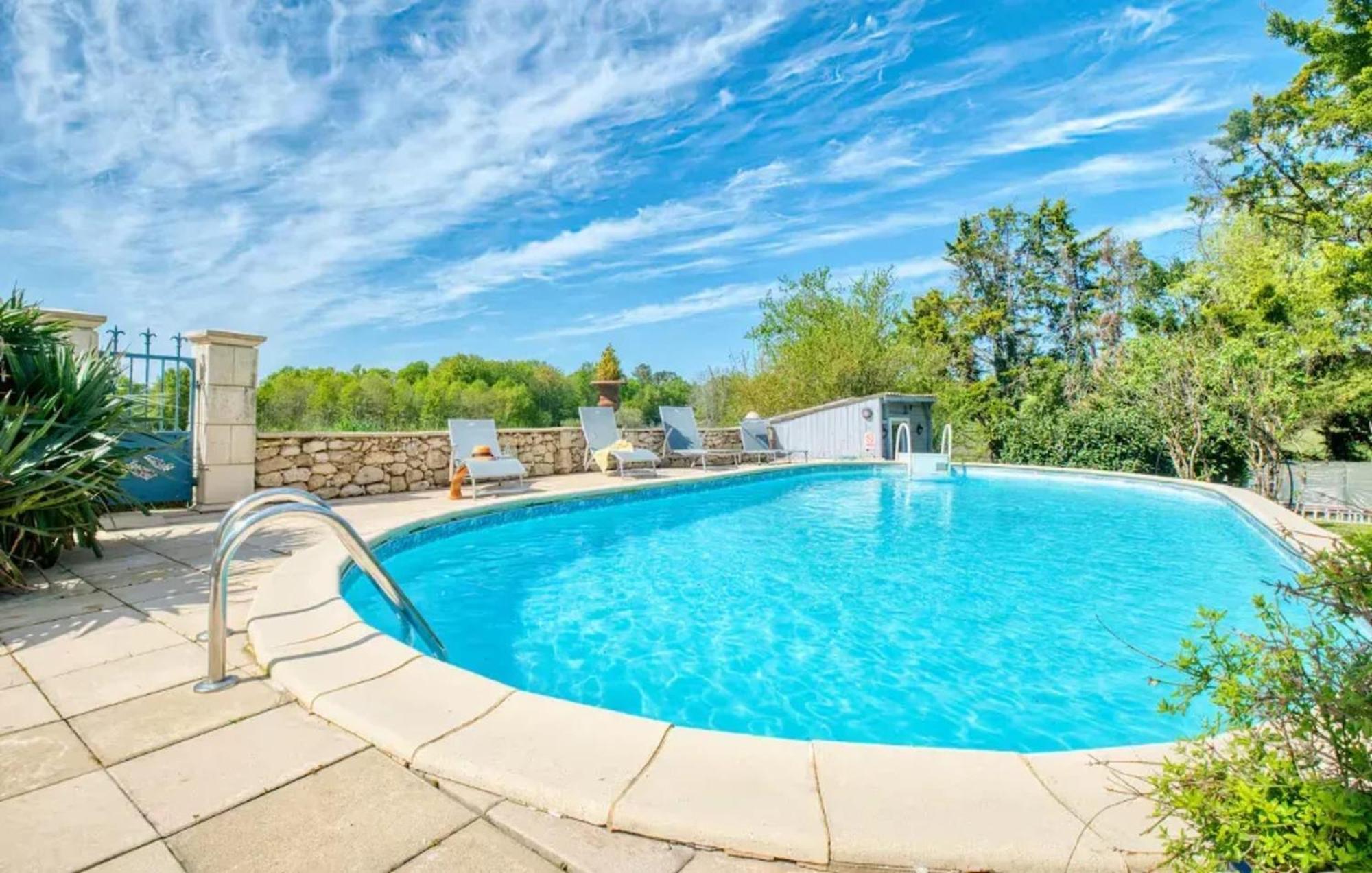 Villa Charmante A Bosset Avec Piscine Partagee Exteriér fotografie